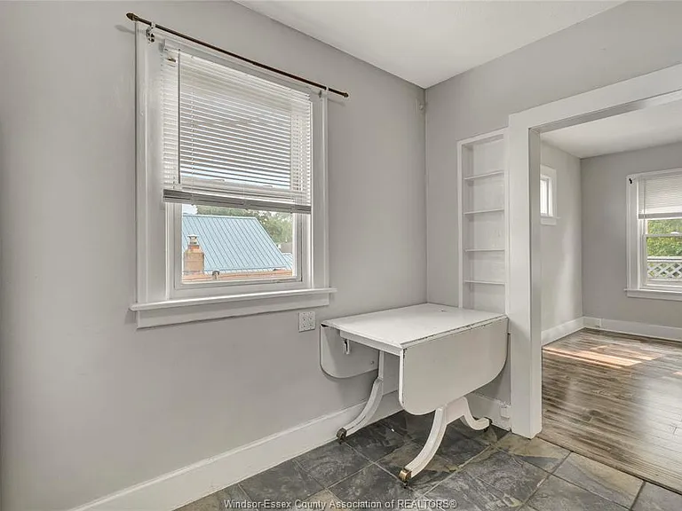 844 Ellrose Ave #UPPER — Photo 8