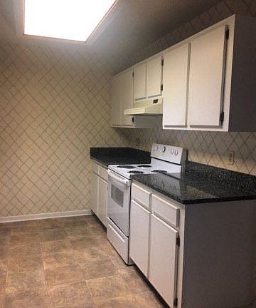 4th image of 339 Oak Center Pl