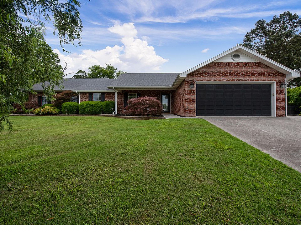 1st image of 5521 Brandon Park Dr