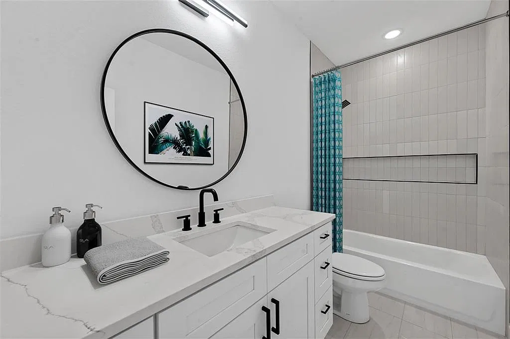 4 bed, 1550 sqft, $2,300 — Photo 2