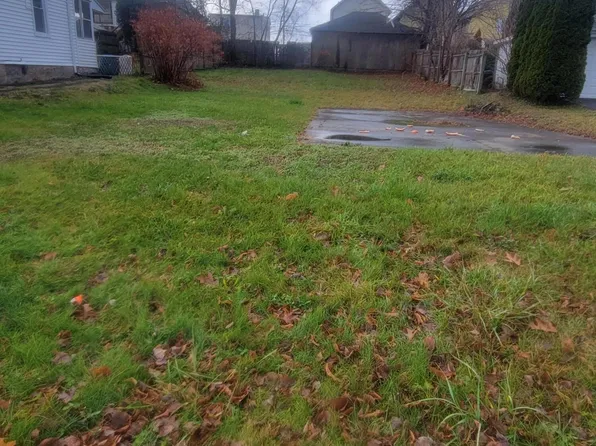 311-313 Ferdinand St, Scranton, PA 18508
