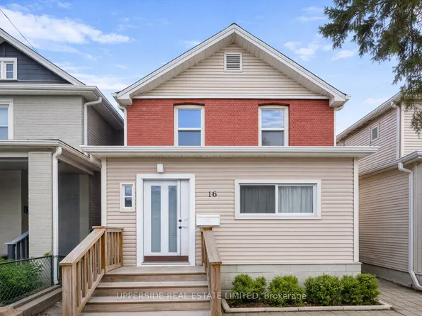 16 Strathmore Blvd, Toronto, ON M4J 1P2