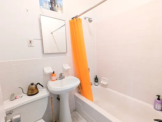 Rented by Manhattan Spaces | media 17