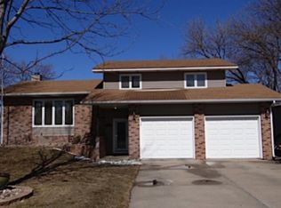 4306 Lariat Ln, Grand Island, NE 68803