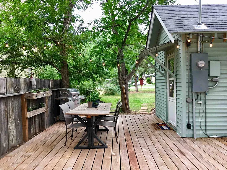 Huge Deck, table, chairs and grill will be left for tenant use. No Garage