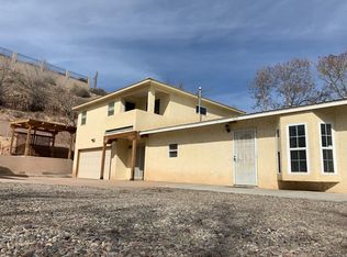 713 Foothill Dr SW, Albuquerque, NM 87105