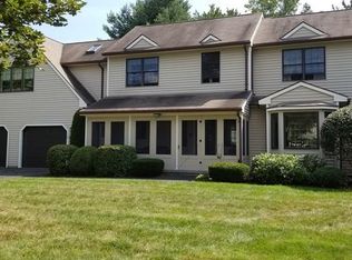 1 Berry Ln APT B, Sunderland, MA 01375