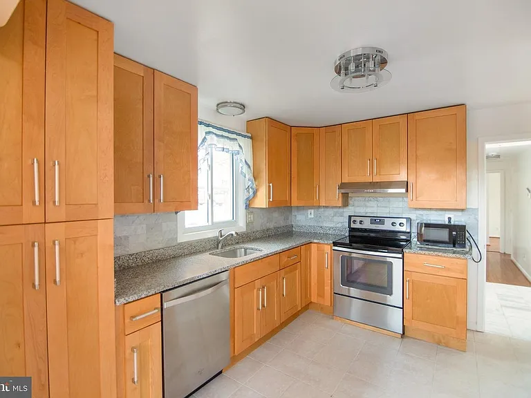 11308 Newport Mill Rd — Photo 11