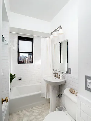 Sold by Sotheby's International Realty | media 17