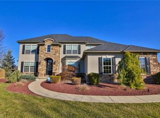 213 Eagle View Dr, Bath, PA 18014