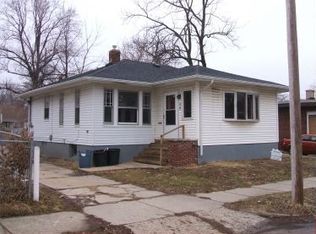 826 W Elm St, Decatur, IL 62522