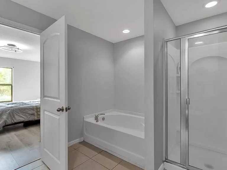 2447 Torrens Dr — Photo 7