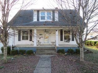 323 W 2nd St, Paris, KY 40361
