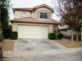 16416 Goldentree Ave, Fontana, CA 92337