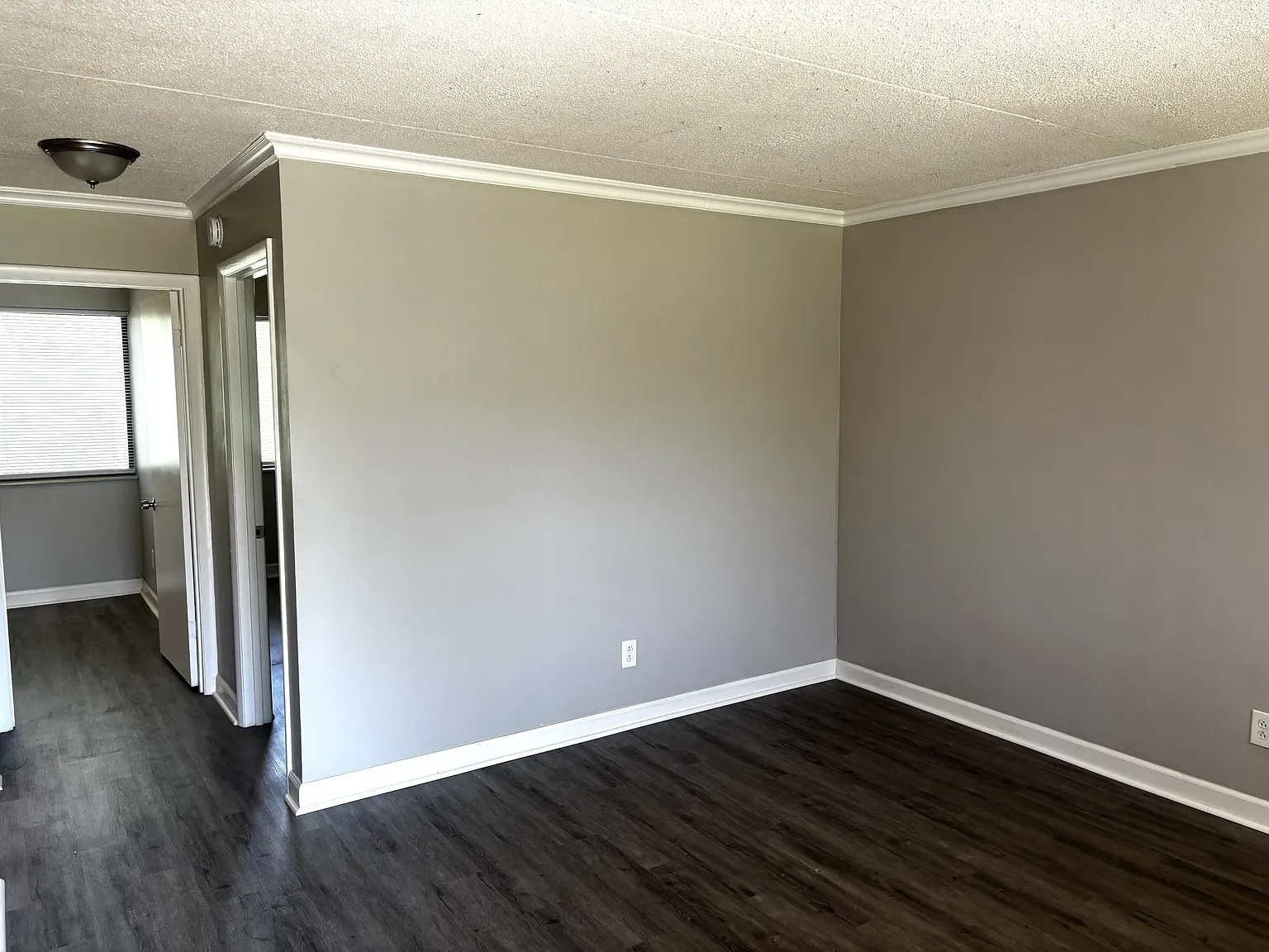 2733 Jersey Ave. B302 - 1 — Photo 3