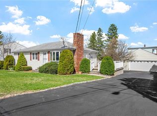 637 4th Ave, Woonsocket, RI 02895