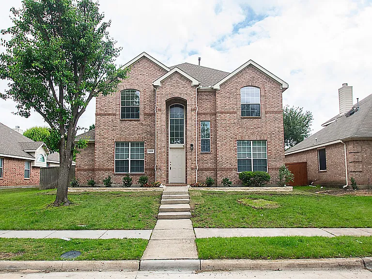 5809 Deer Run Dr — Photo 1