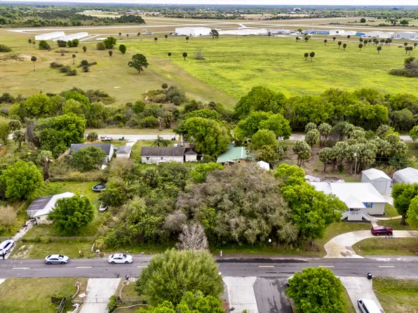 2600 NW 33rd Avenue, Okeechobee, FL 34972