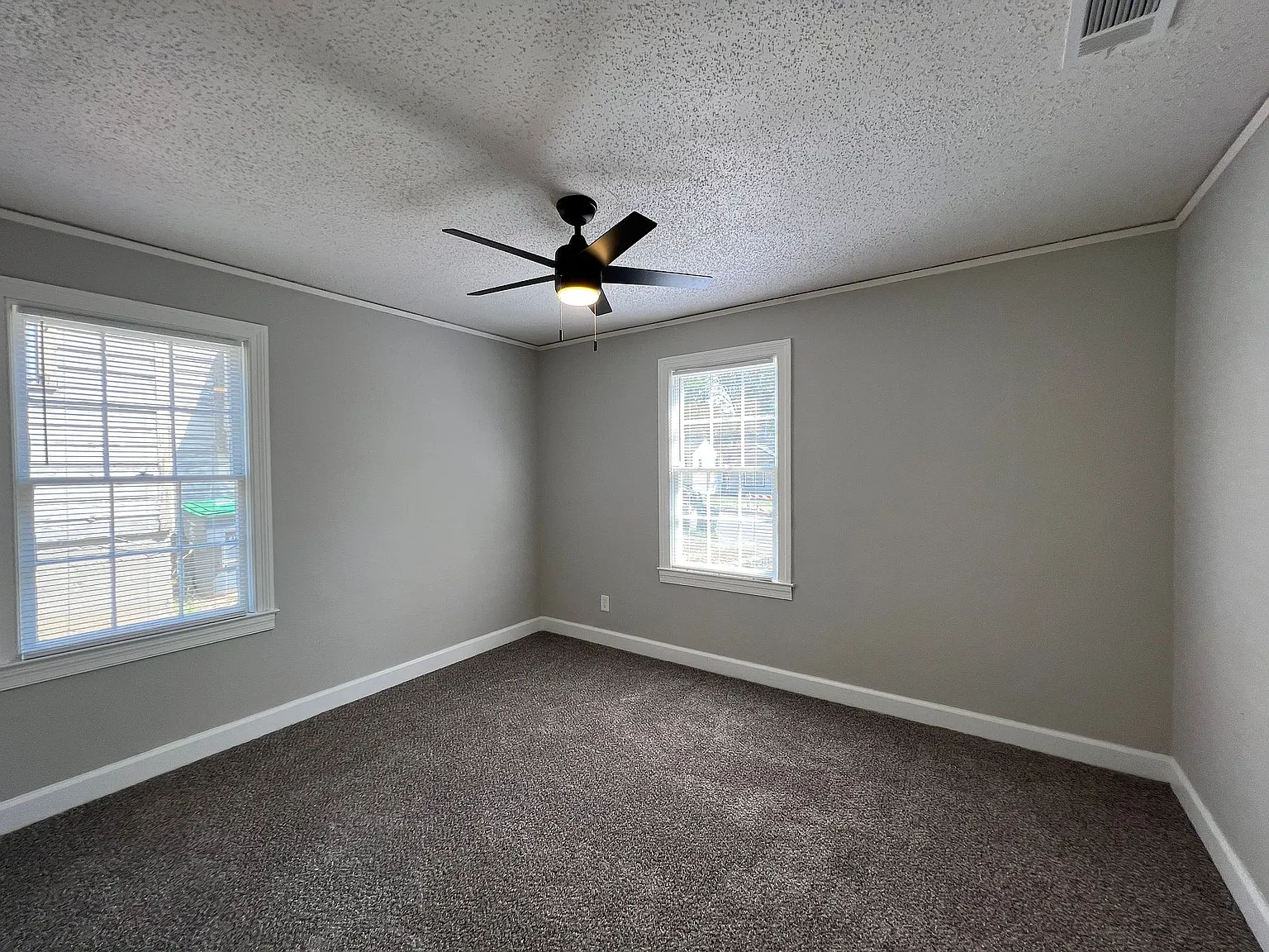 1016 Palermo Ave — Photo 4