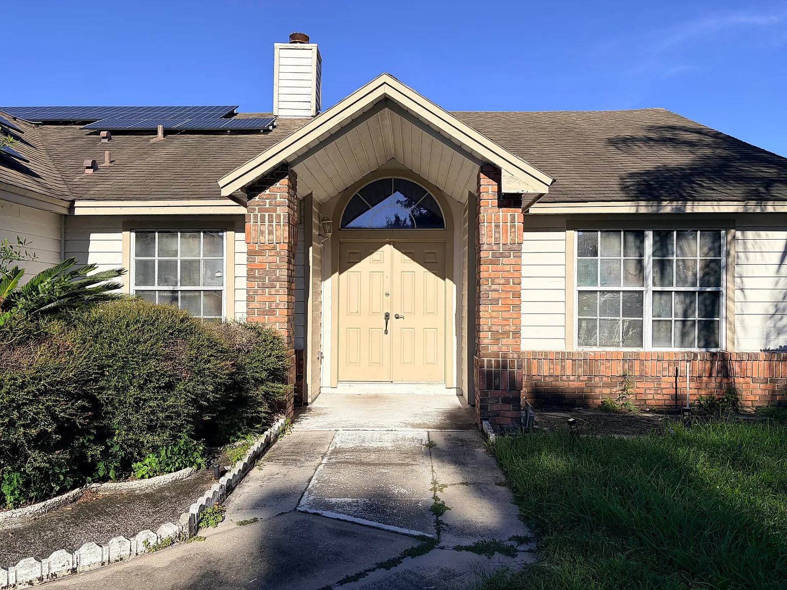 Family House — Photo 2