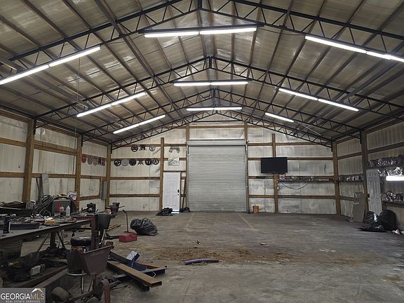 4th image of 2877 Jacksonville Rd