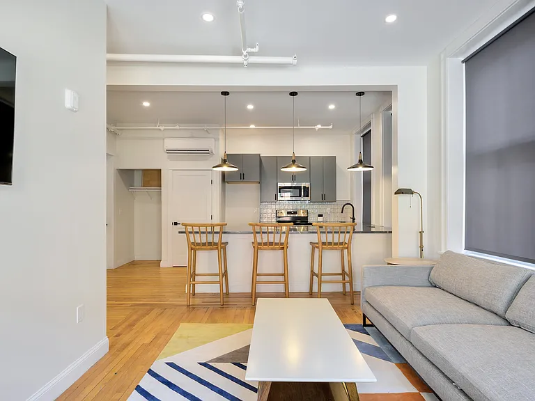 Orono Lofts — Photo 14