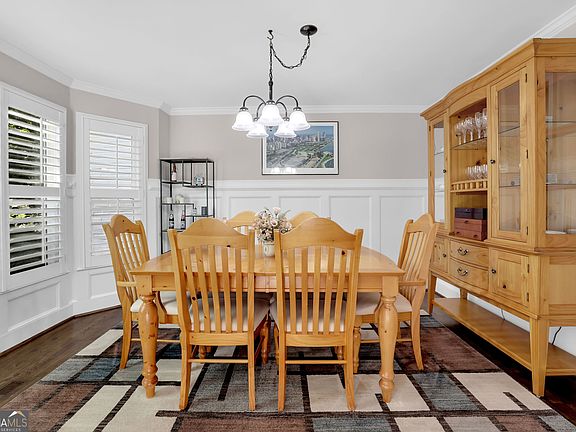 5th image of 4805 Thornwood Dr NW