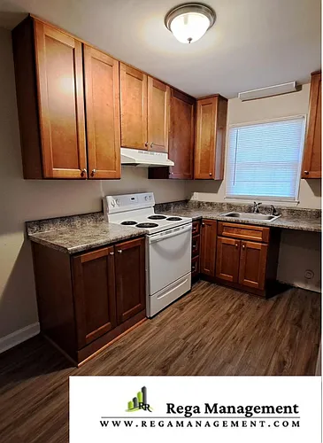5225 Shattalon Dr Photo 1