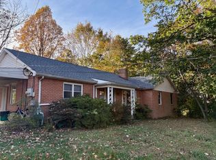4214 Coseytown Rd, Greencastle, PA 17225