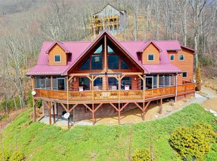 258 Paddock Ln, Maggie Valley, NC 28751