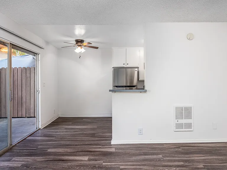 The Oasis Apartments — Photo 11