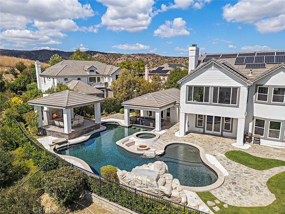 1st image of 3111 Gardenia Ln