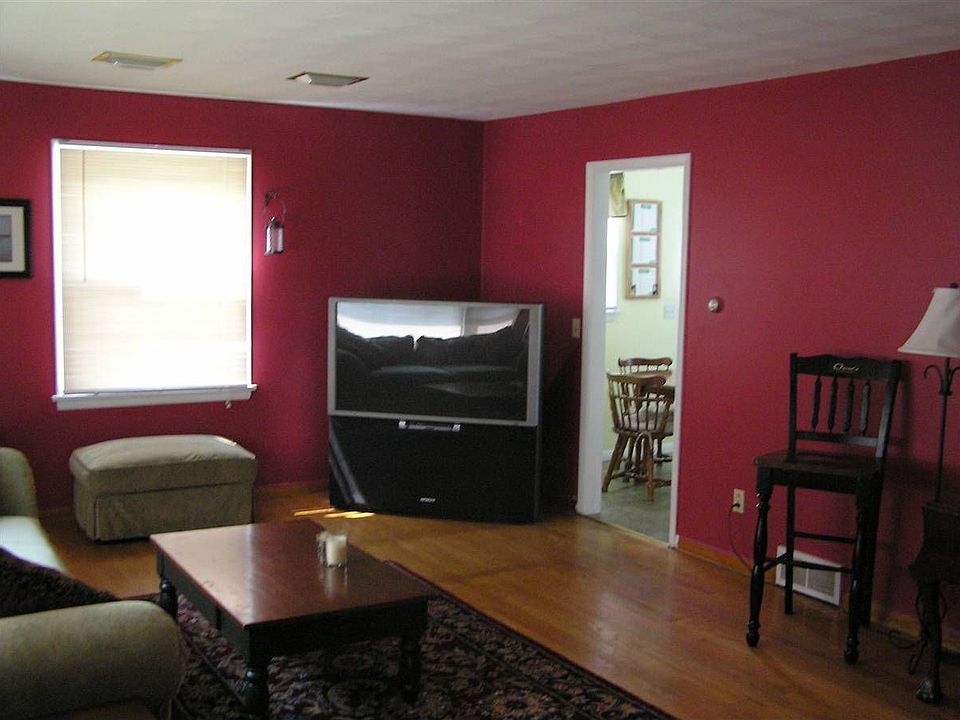 2nd image of 89 Stryker Ave