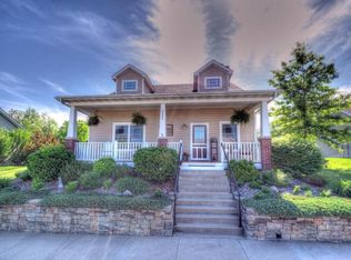 2204 Corona Rd, Columbia, MO 65203