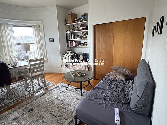 3rd image of 384 Commonwealth Ave APT 11