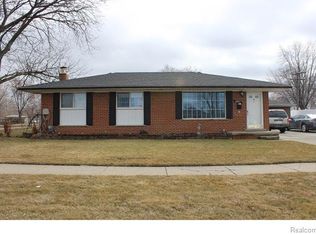 13456 Common Rd, Warren, MI 48088