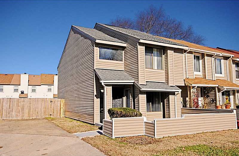 1st image of 5630 Old Guard Cres