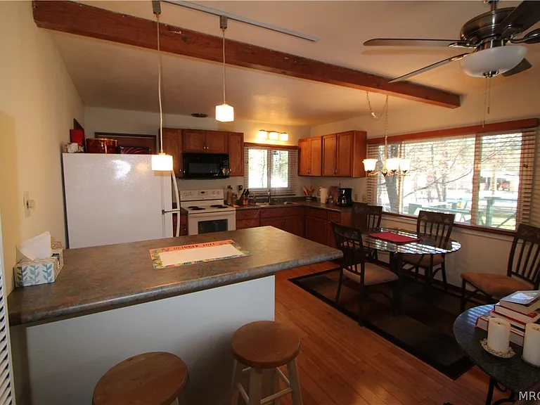 331 W North Shore Dr — Photo 13