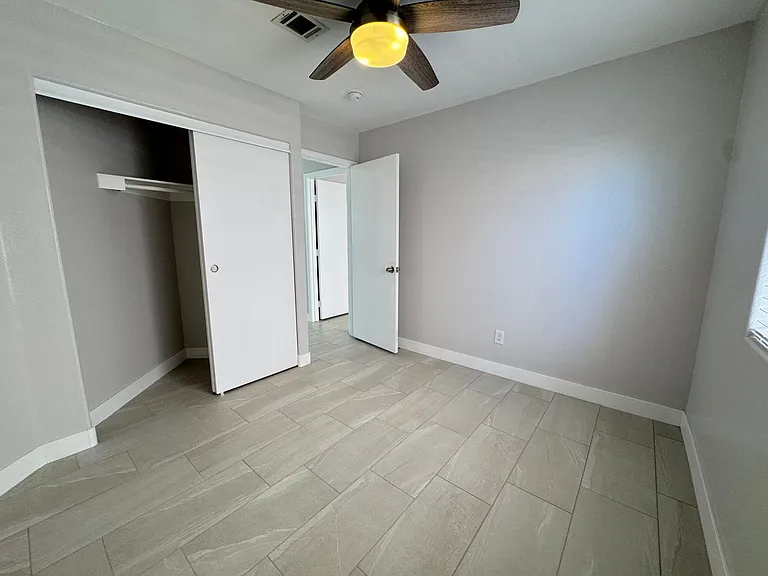 9180 Sparklewood Ct — Photo 18