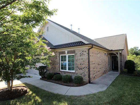665 Piedmont Crossing Dr, High Point, NC 27265