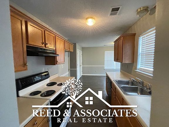 5th image of 50 Garden View Dr