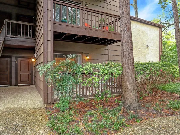 11711 Memorial Dr APT 519, Houston, TX 77024