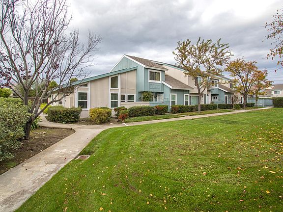 3rd image of 1029 Lark Ln