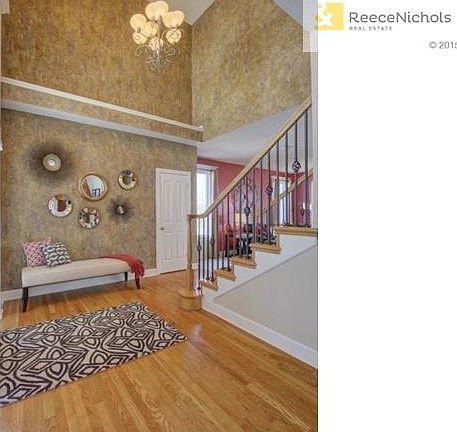 Soaring two story entry way.