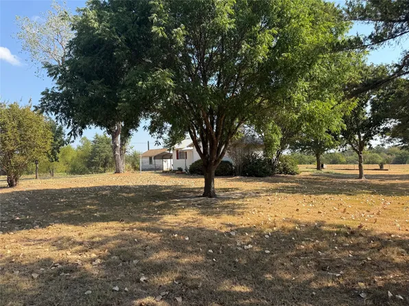 1474 County Road 3370, Ladonia, TX 75449