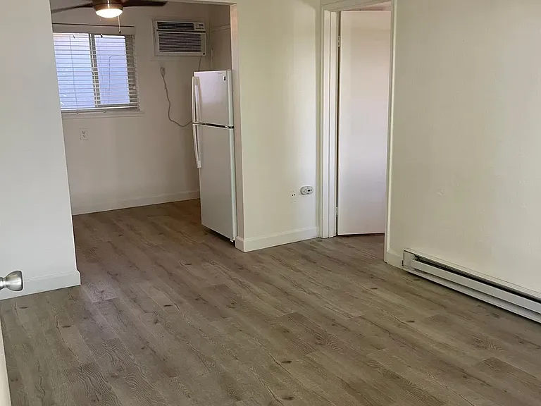 2715 P St — Photo 4