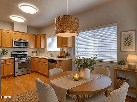 5th image of 579 Camino Mercado APT 510