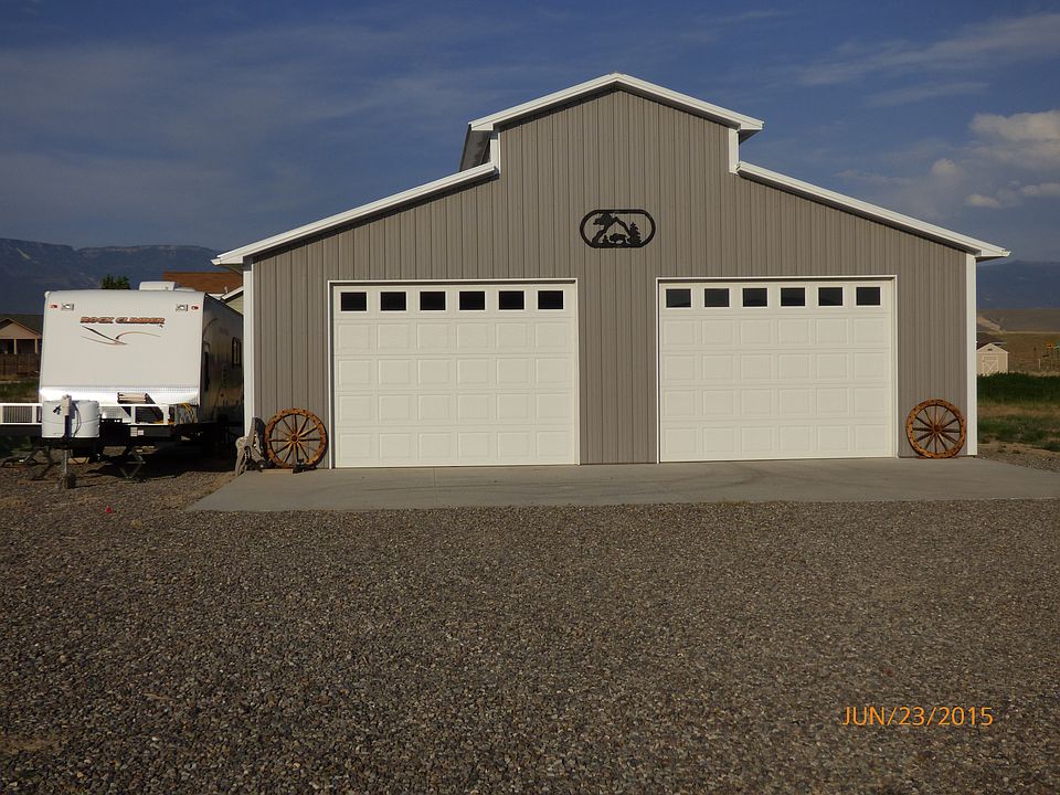 Over-sized garage