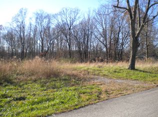 Smyrna Rd, Byrdstown, TN 38549