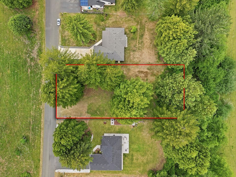 1st image of 27-27 Skookum Ln